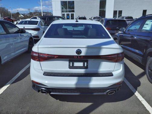 2025 Volkswagen Jetta GLI 2.0T Autobahn
