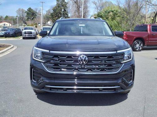 2025 Volkswagen Atlas 2.0T SEL Premium R-Line 4MOTION
