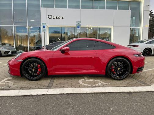 2020 Porsche 911 Carrera 4S