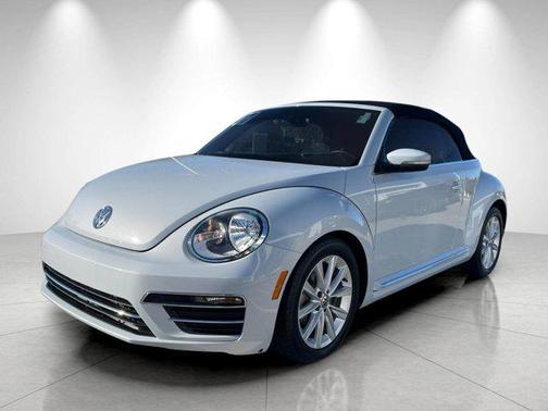 2017 Volkswagen Beetle 1.8T SE