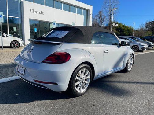 2017 Volkswagen Beetle 1.8T SE