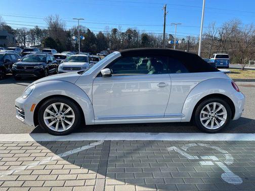 2017 Volkswagen Beetle 1.8T SE