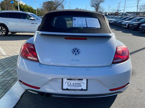 2017 Volkswagen Beetle 1.8T SE