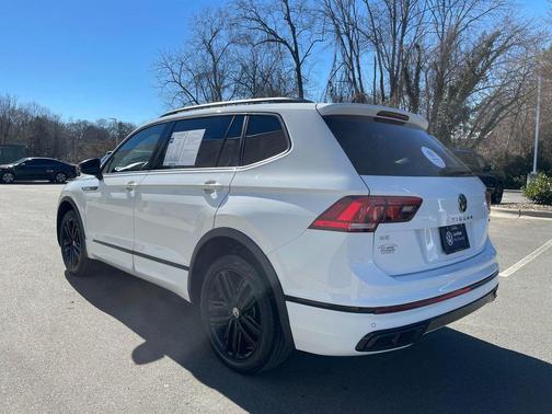 2022 Volkswagen Tiguan 2.0T SE R-Line Black 4MOTION