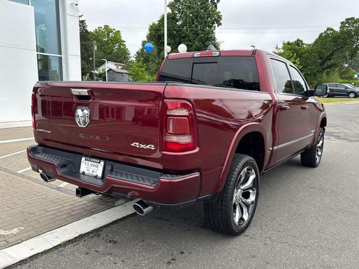 Delmonico Red Pearlcoat 2021 RAM 1500 Limited