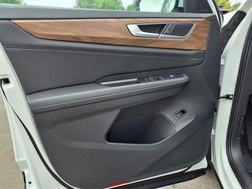 2025 Volkswagen Atlas 2.0T SE w/Technology 4MOTION