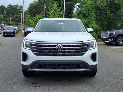 2025 Volkswagen Atlas 2.0T SE w/Technology 4MOTION
