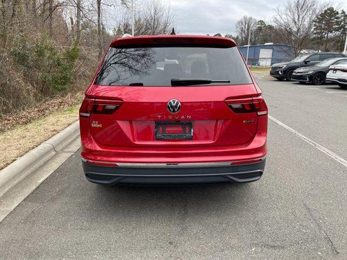 2024 Volkswagen Tiguan 2.0T SE 4MOTION