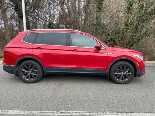 2024 Volkswagen Tiguan 2.0T SE 4MOTION
