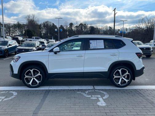 2025 Volkswagen Taos 1.5T SEL