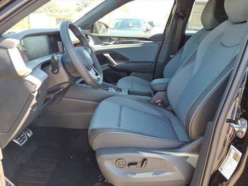 2025 Volkswagen Tiguan 2.0T SE R-Line Black