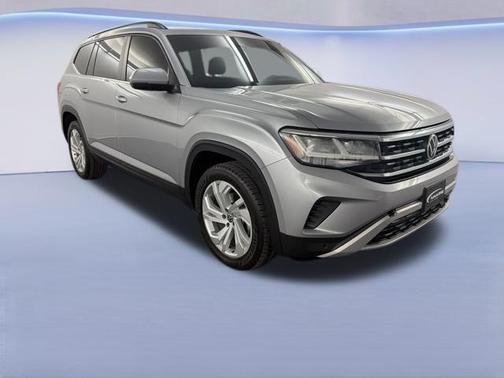 2022 Volkswagen Atlas 3.6L SE w/Technology