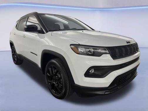 2023 Jeep Compass Altitude