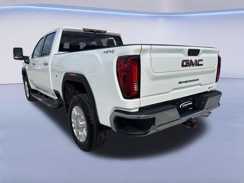 2022 GMC Sierra 2500 SLT