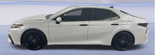 Pearl 2024 Toyota Camry XSE