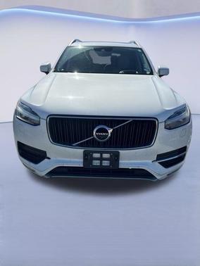 2019 Volvo XC90 T6 Momentum