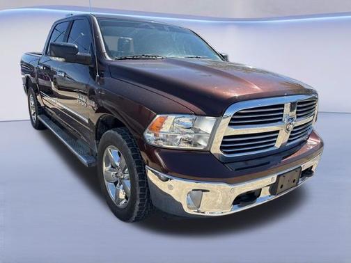 2015 RAM 1500 SLT