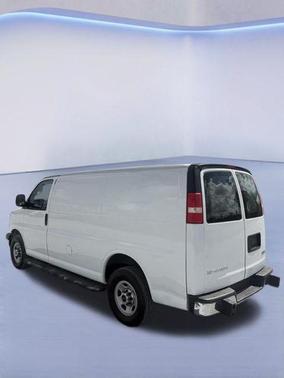 2017 GMC Savana 2500 Work Van