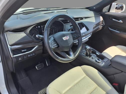 2019 Cadillac XT4 Sport