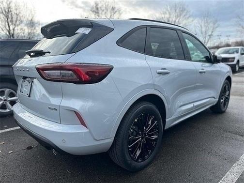 2025 Ford Escape ST-Line Elite