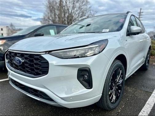 2025 Ford Escape ST-Line Elite