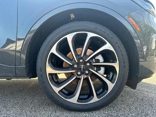 2024 Lincoln Nautilus Black Label