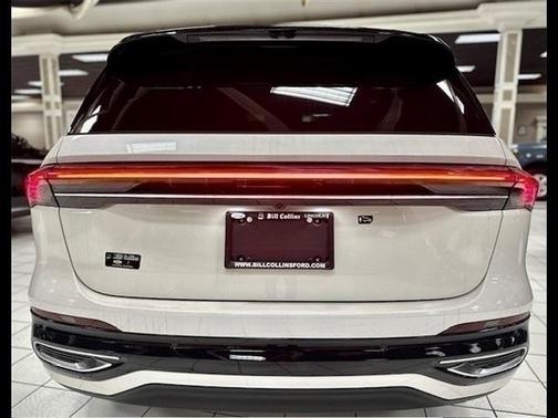 2025 Lincoln Nautilus Reserve
