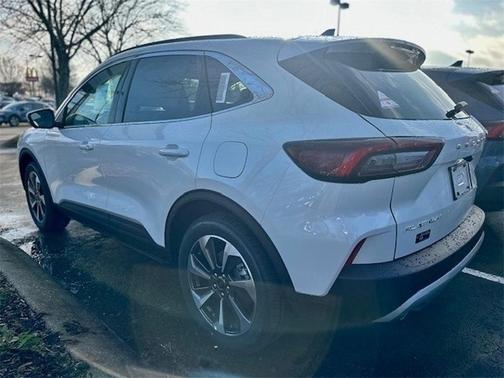 2025 Ford Escape Platinum