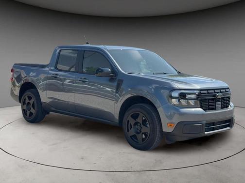 Carbonized Gray Metallic 2024 Ford Maverick Lariat