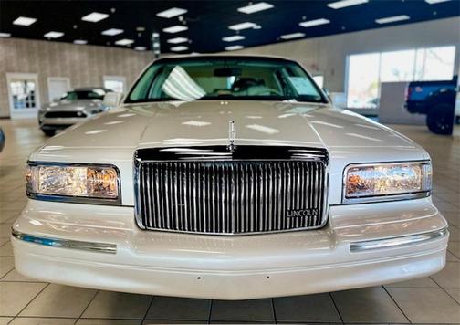 1995 Lincoln Town Car Cartier Designer