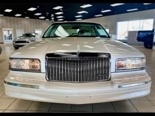 1995 Lincoln Town Car Cartier Designer