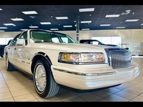1995 Lincoln Town Car Cartier Designer