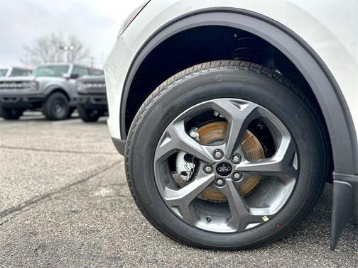 2025 Ford Escape ST-Line Select