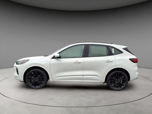 2025 Ford Escape ST-Line Elite