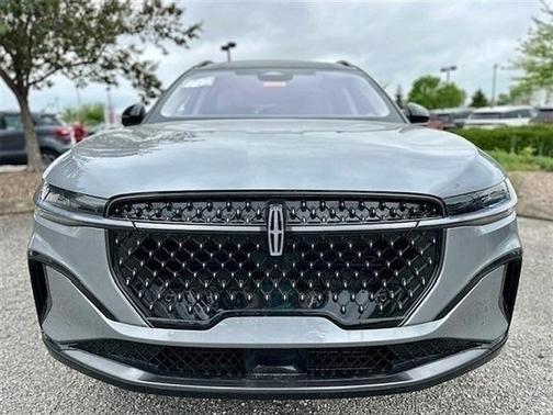 2025 Lincoln Nautilus Reserve
