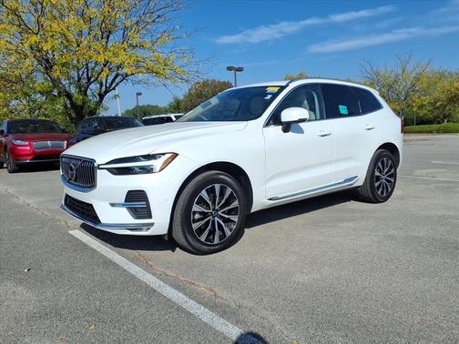 2023 Volvo XC60 B5 Plus Bright Theme