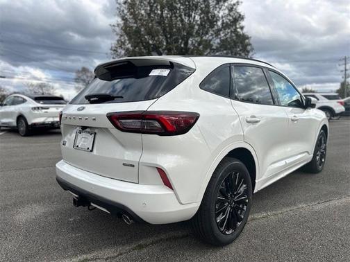2025 Ford Escape ST-Line Elite