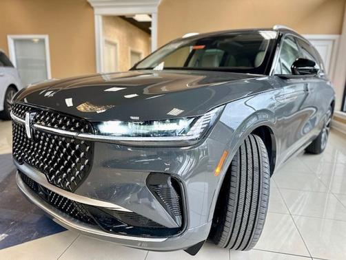 2025 Lincoln Nautilus Black Label