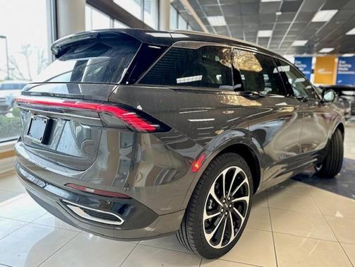 2025 Lincoln Nautilus Black Label
