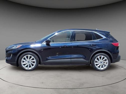 2021 Ford Escape Titanium Hybrid