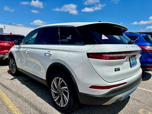 2025 Lincoln Corsair Premiere