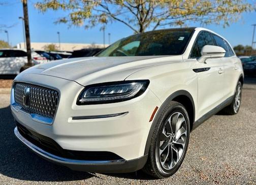 2021 Lincoln Nautilus Reserve