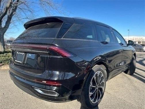 2025 Lincoln Nautilus Reserve