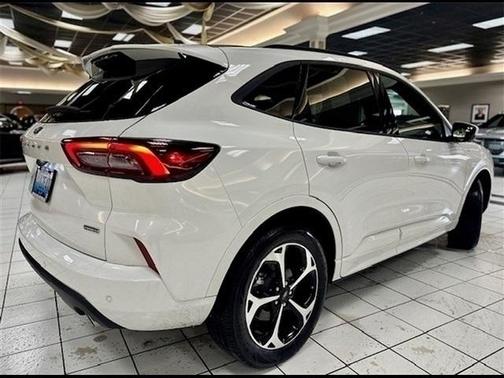2024 Ford Escape ST-Line Elite