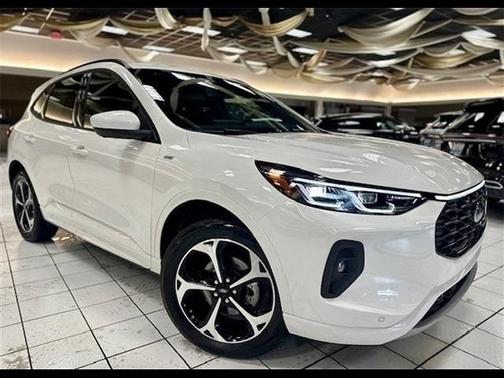 2024 Ford Escape ST-Line Elite