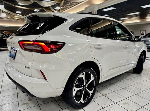 2024 Ford Escape ST-Line Elite