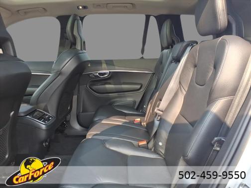 2020 Volvo XC90 T6 Momentum 7 Passenger