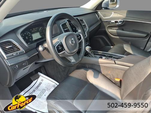 2020 Volvo XC90 T6 Momentum 7 Passenger