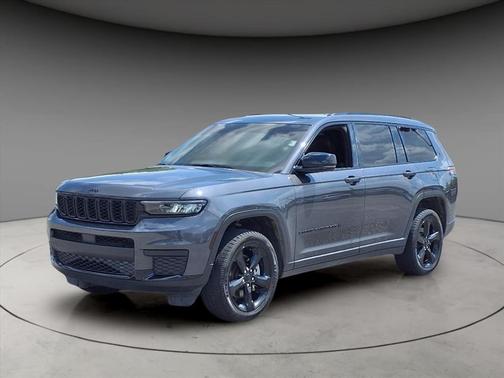 2022 Jeep Grand Cherokee L Laredo