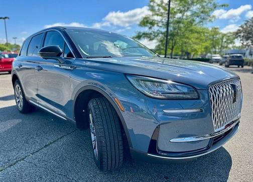 2025 Lincoln Corsair Premiere